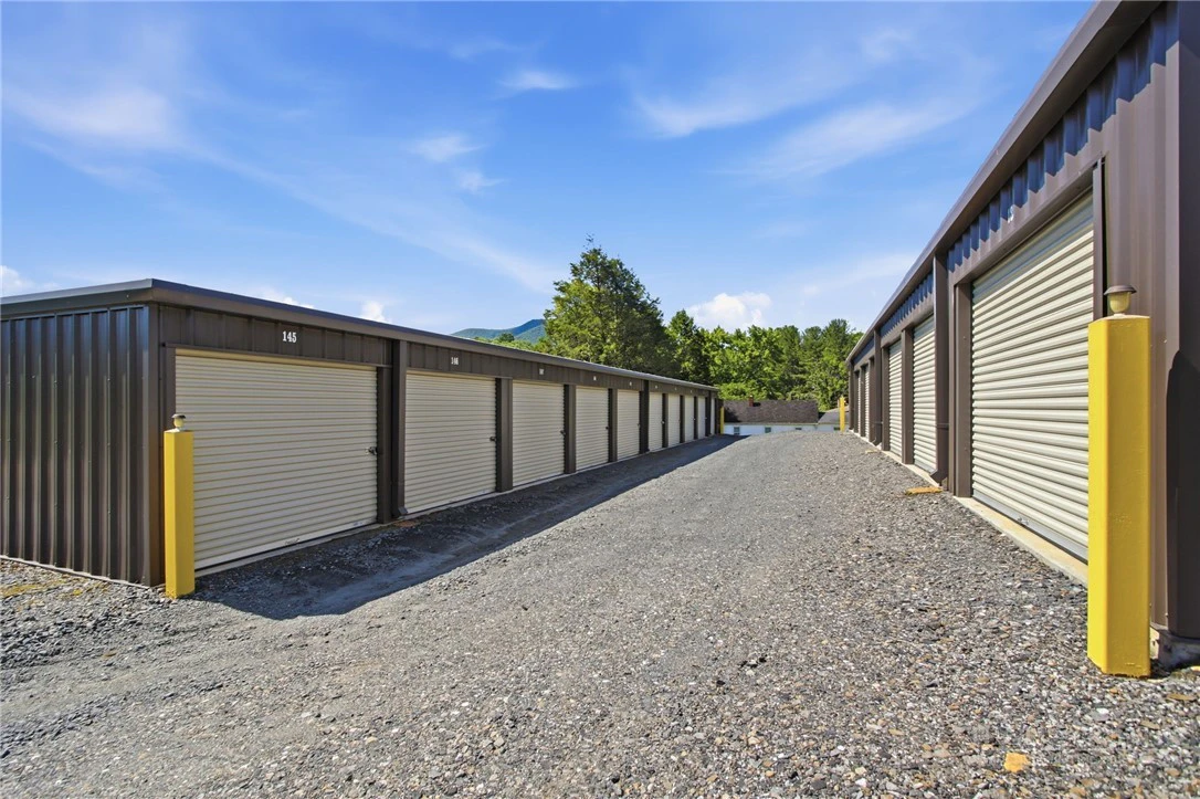 Image number 6 for the current listing