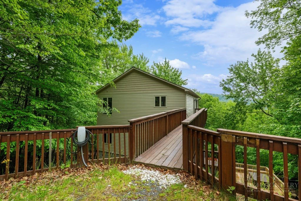 Image number 2 for the current listing