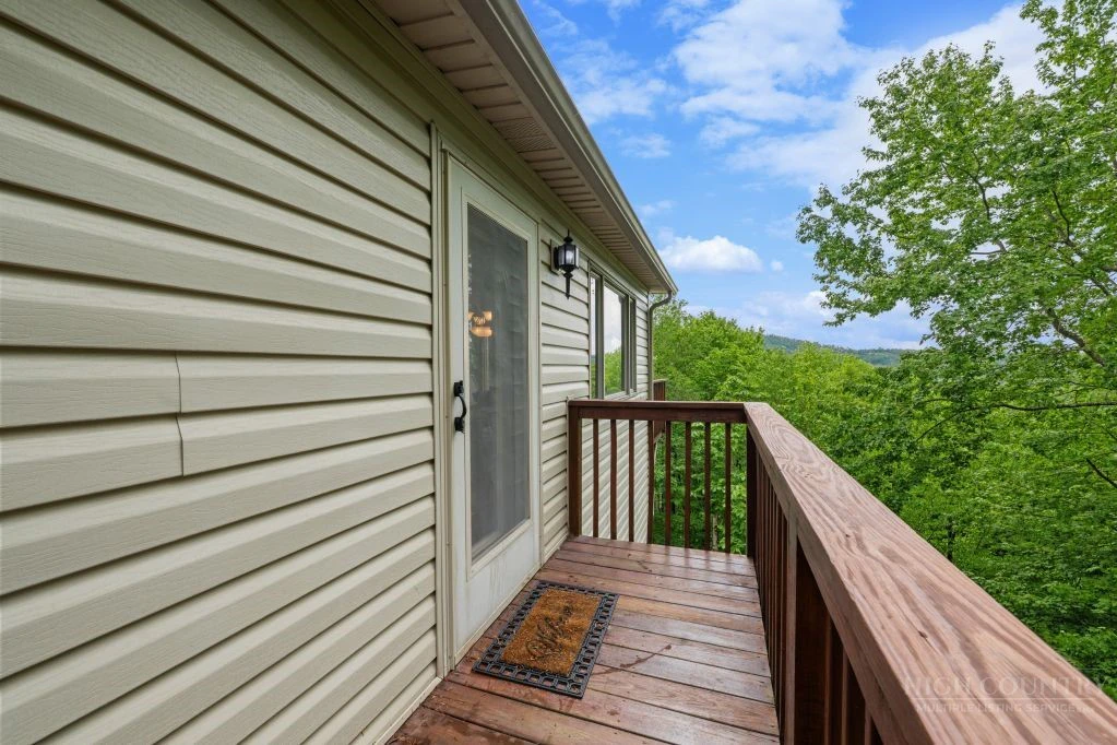 Image number 5 for the current listing