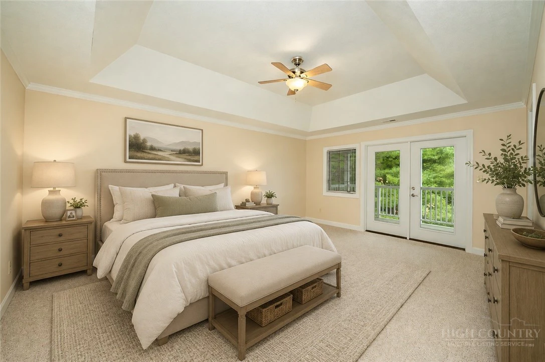 Image number 12 for the current listing
