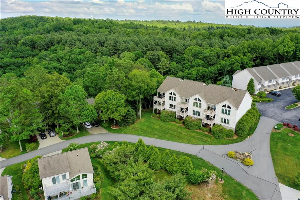 Image number 4 for the current listing