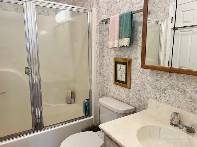 Image number 13 for the current listing