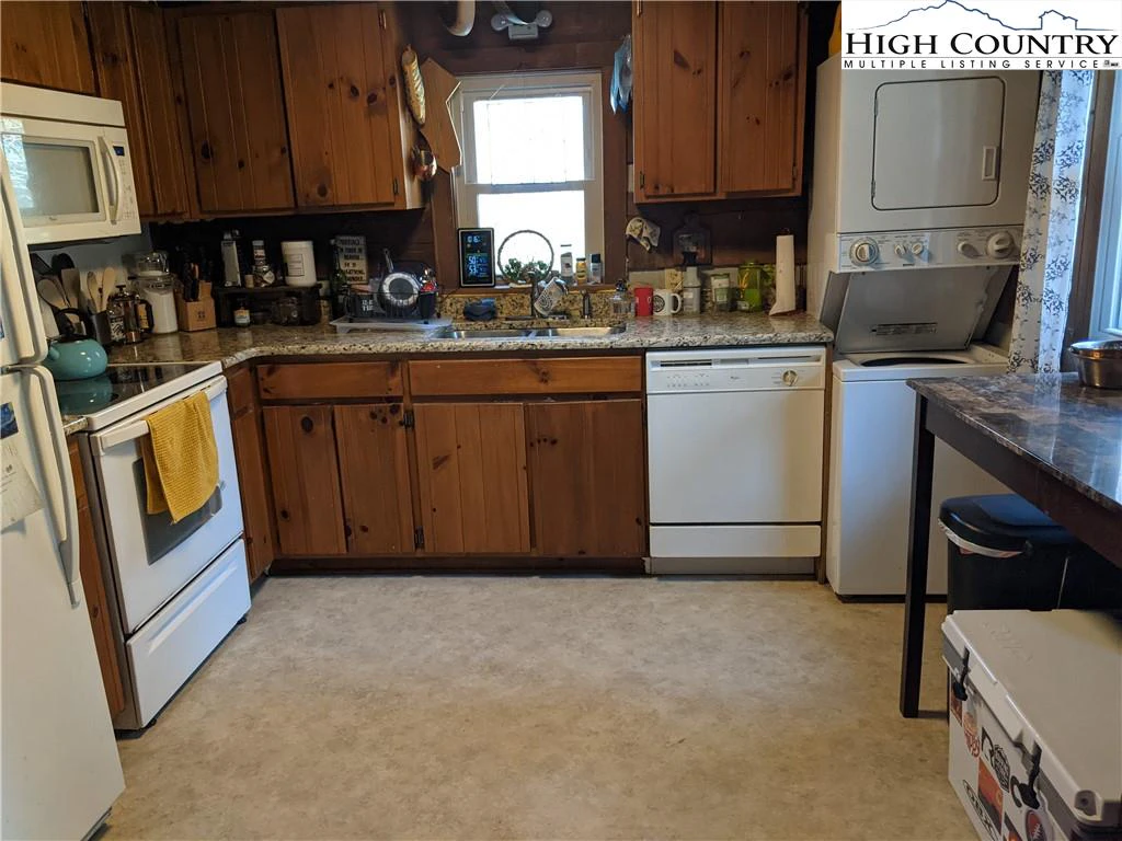 Image number 5 for the current listing