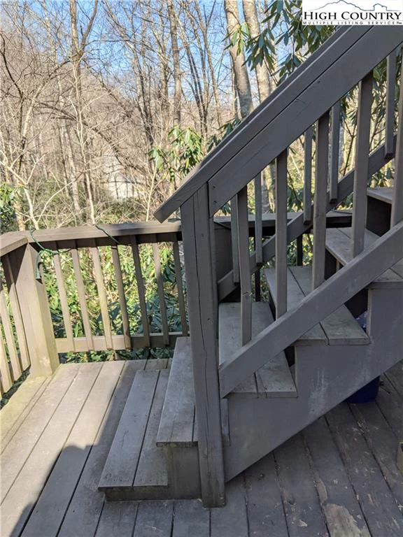Image number 9 for the current listing
