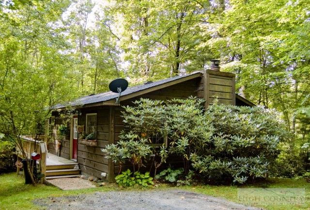 Image number 1 for the current listing