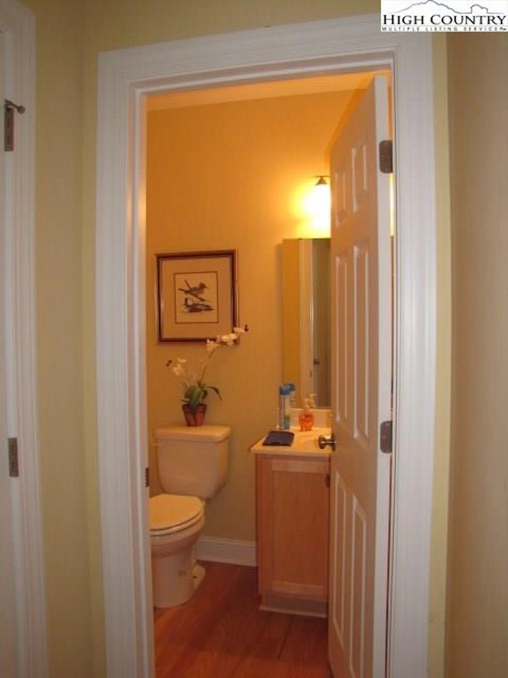 Image number 3 for the current listing