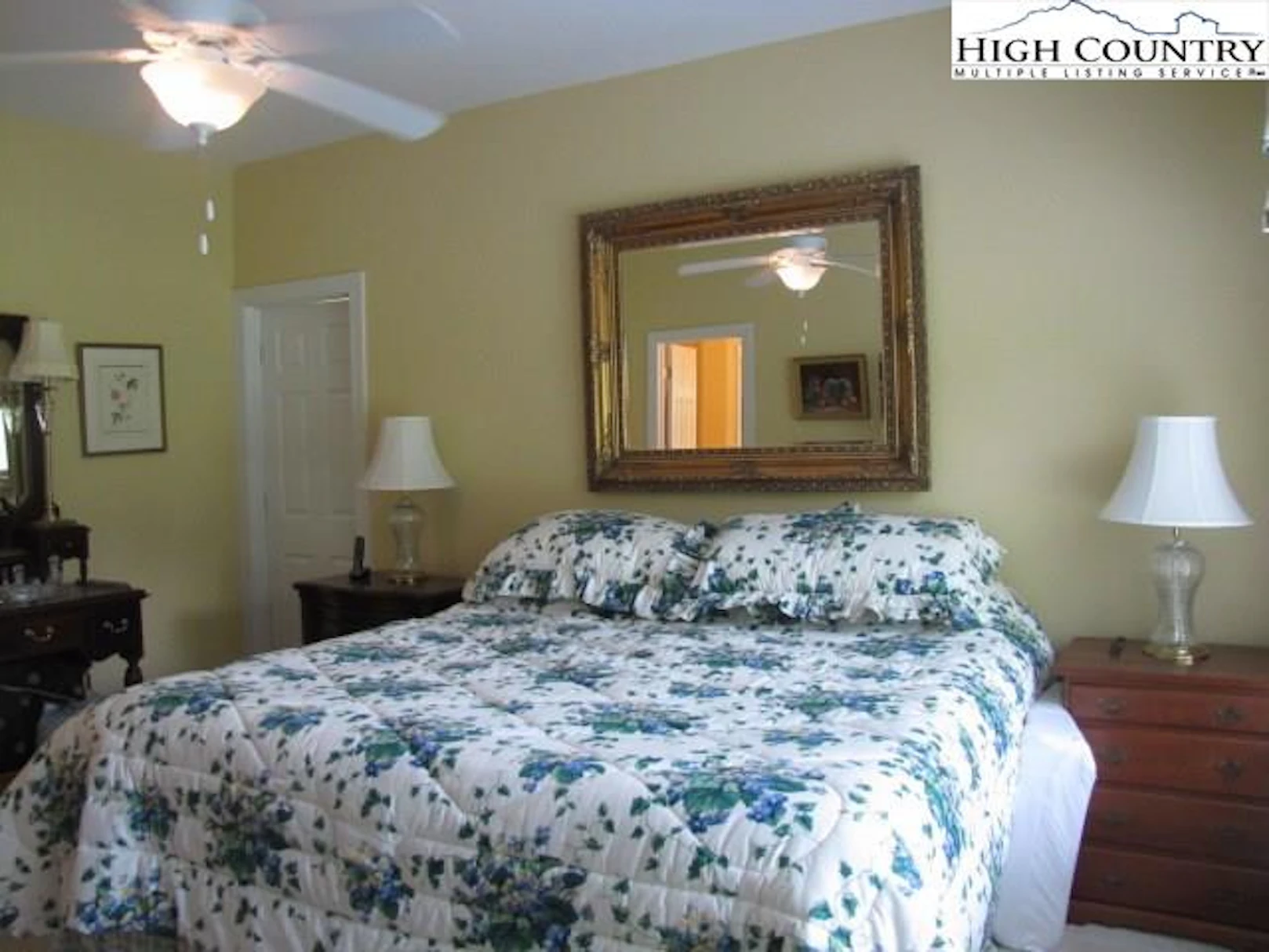 Image number 5 for the current listing