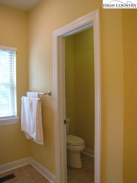 Image number 10 for the current listing