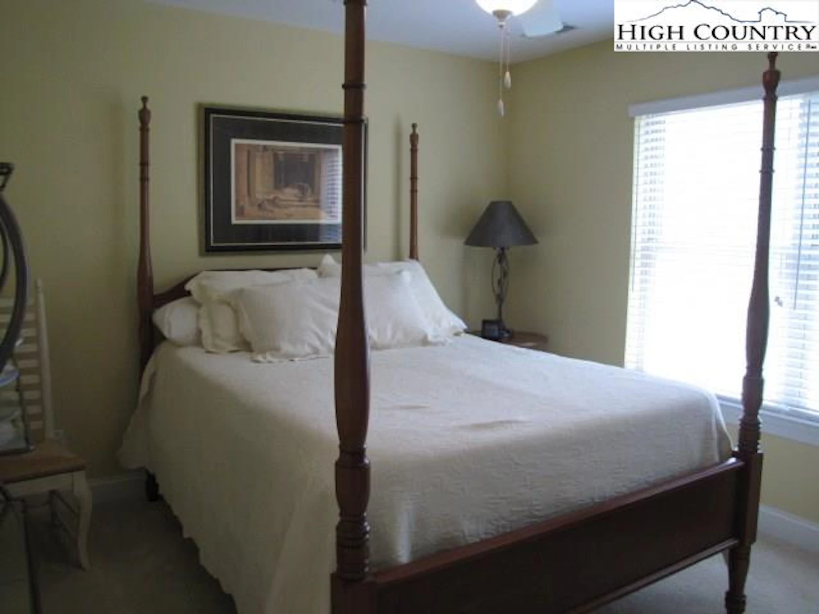 Image number 18 for the current listing