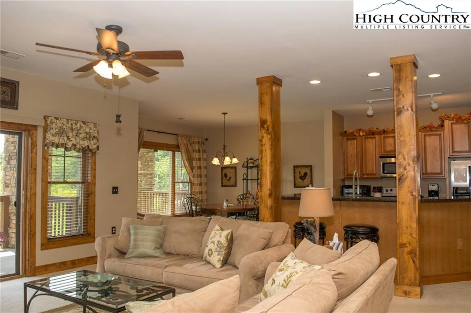 Image number 12 for the current listing