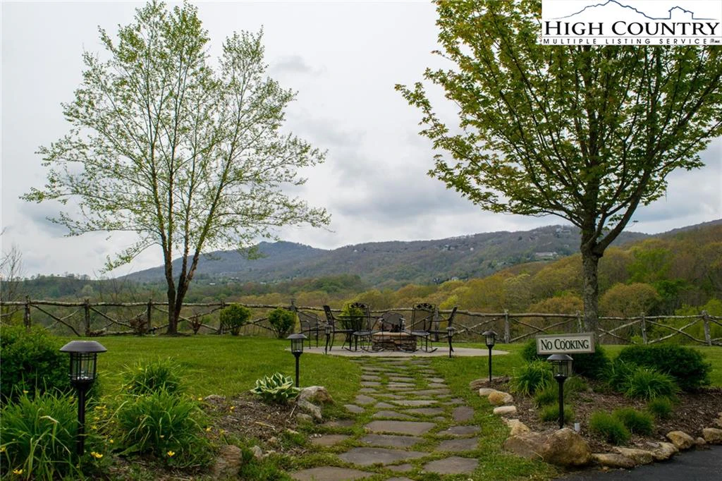 Image number 18 for the current listing