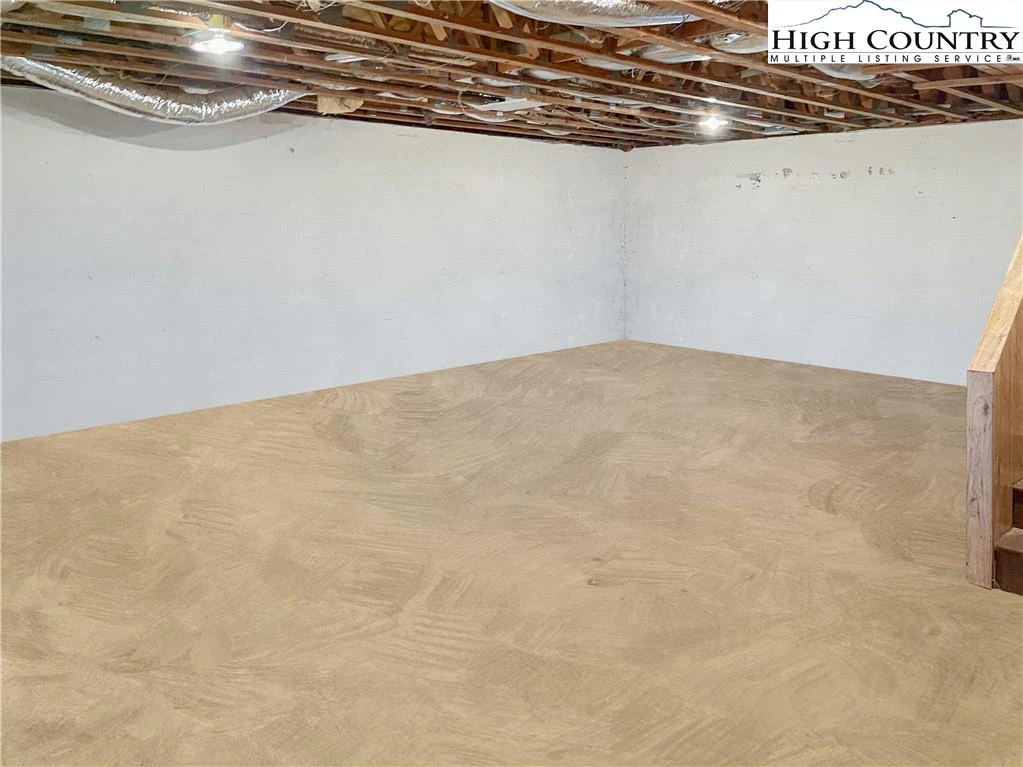 Image number 3 for the current listing