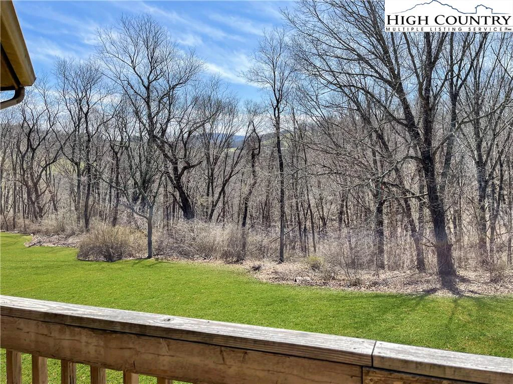 Image number 16 for the current listing
