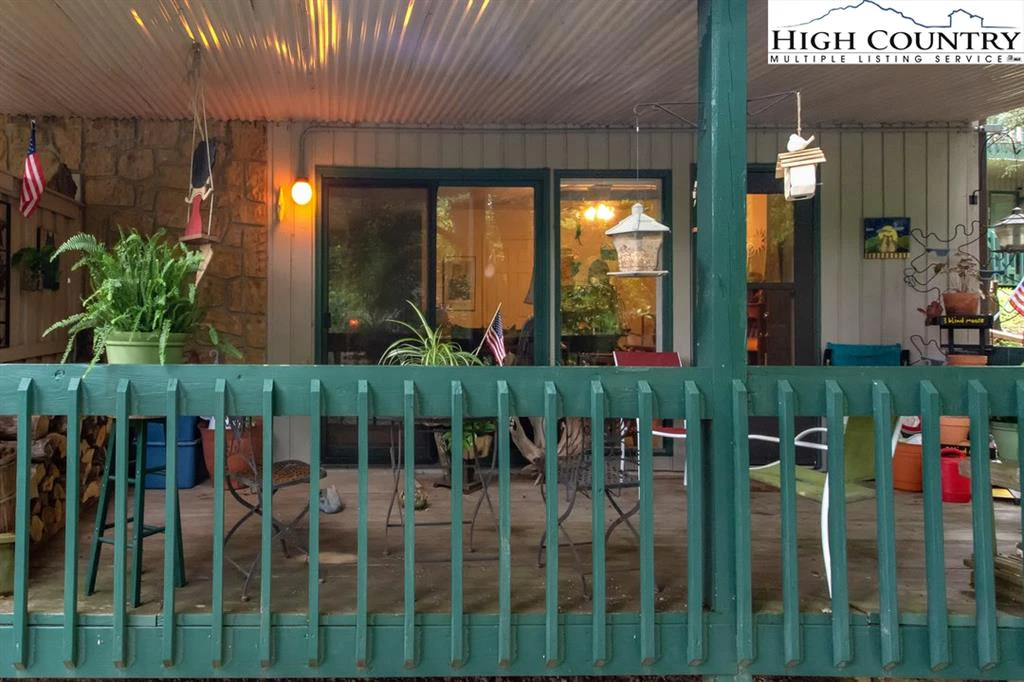 Image number 7 for the current listing