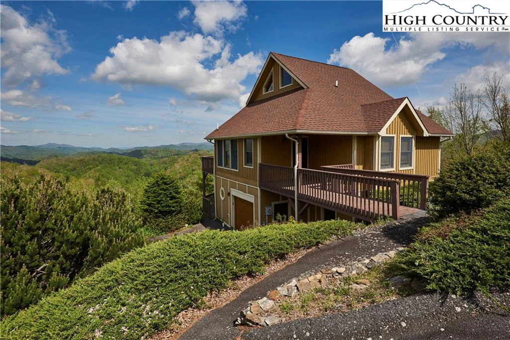Image number 1 for the current listing