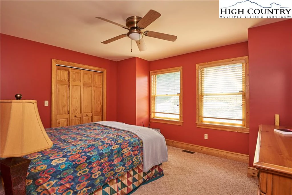 Image number 12 for the current listing