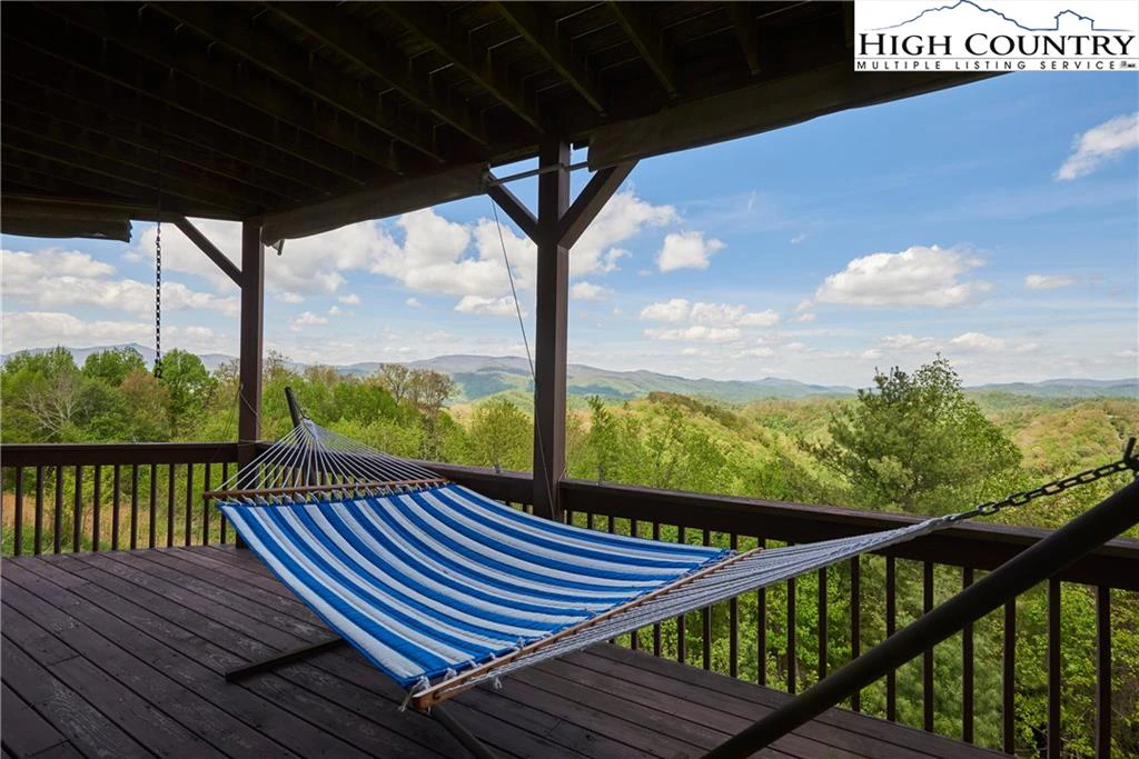 Image number 7 for the current listing