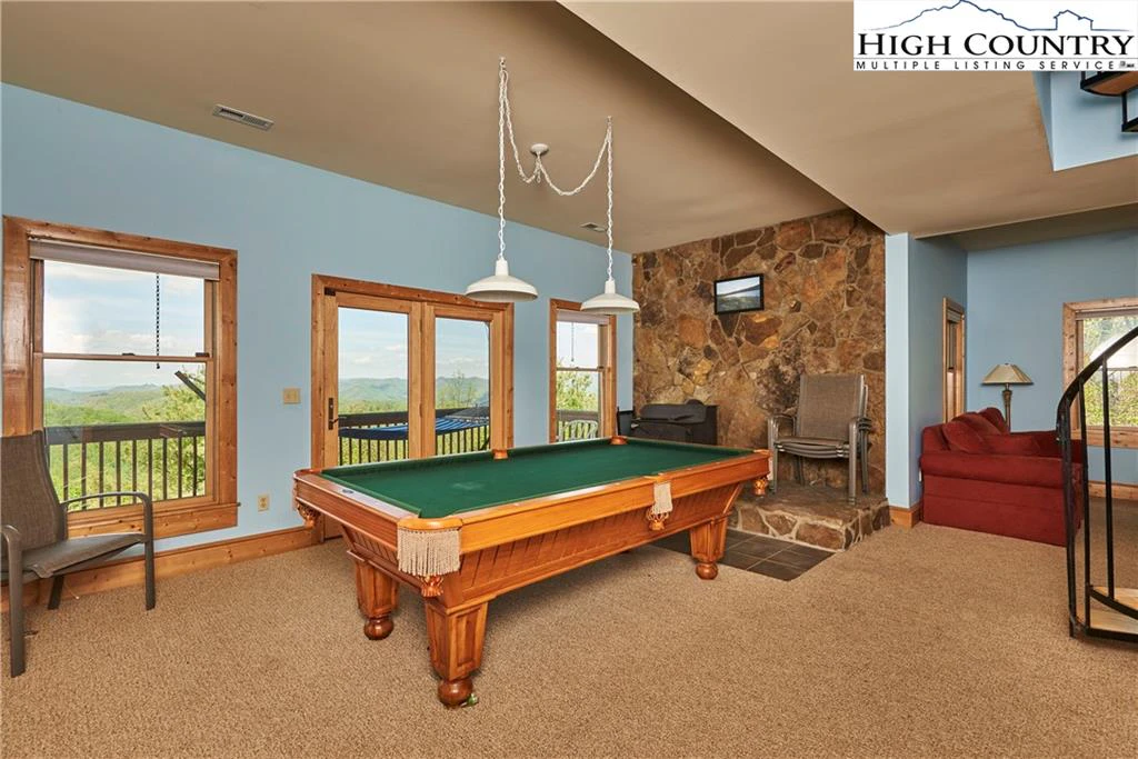 Image number 10 for the current listing