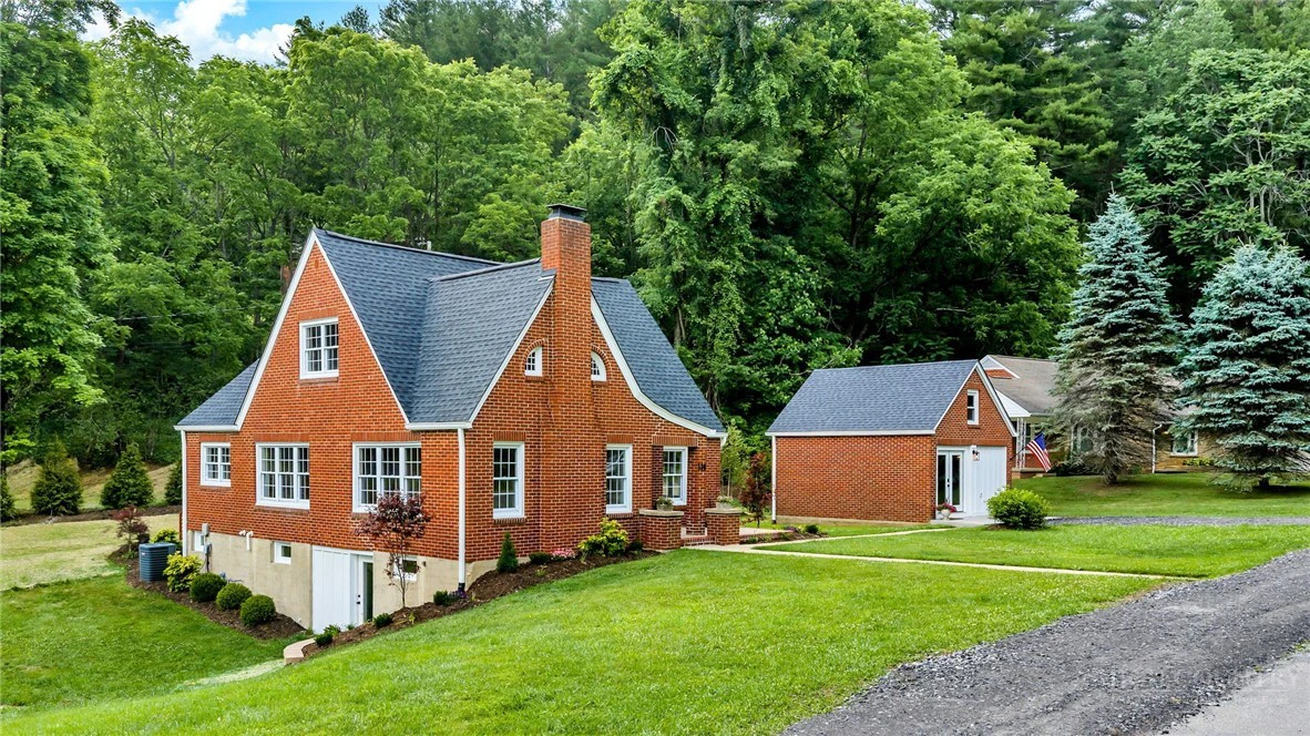 Image number 3 for the current listing