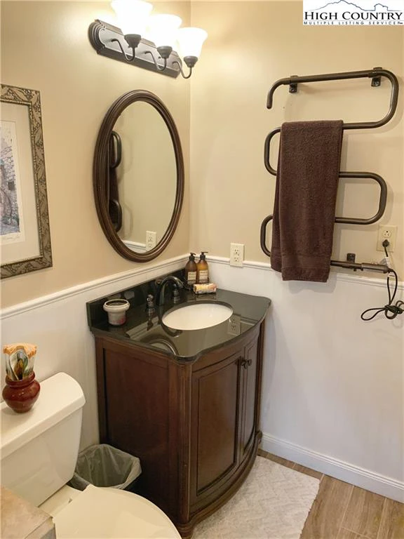 Image number 5 for the current listing