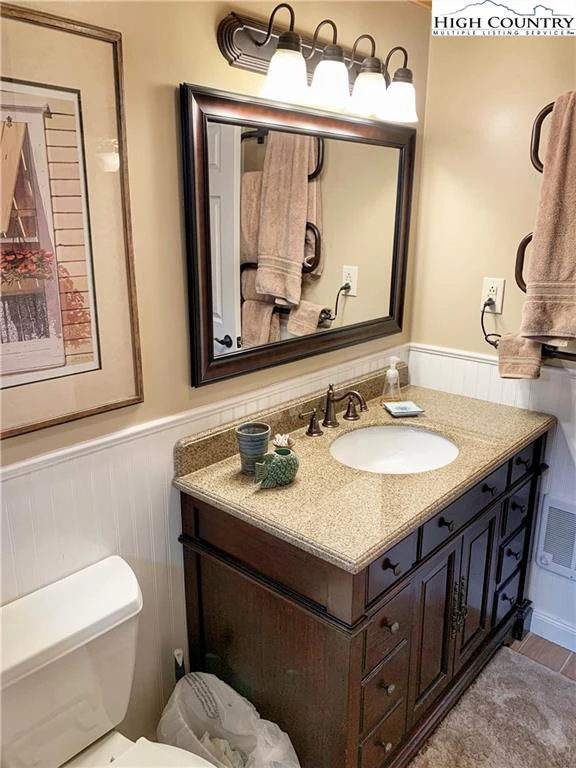 Image number 6 for the current listing