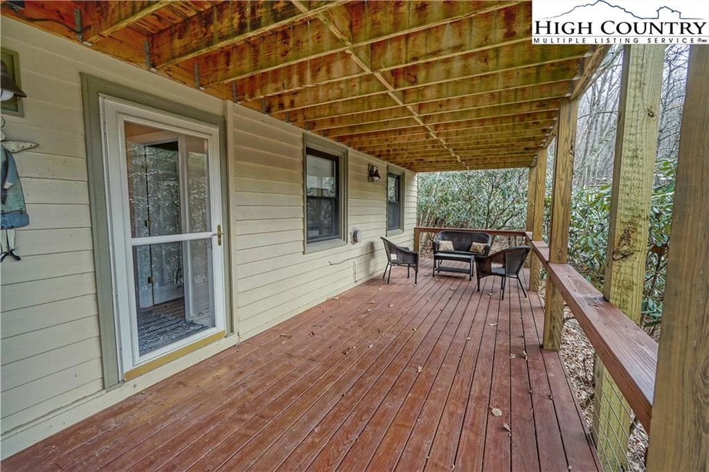 Image number 10 for the current listing