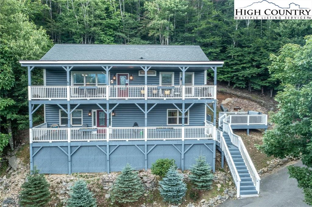 Image number 1 for the current listing