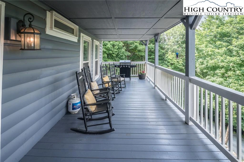 Image number 20 for the current listing