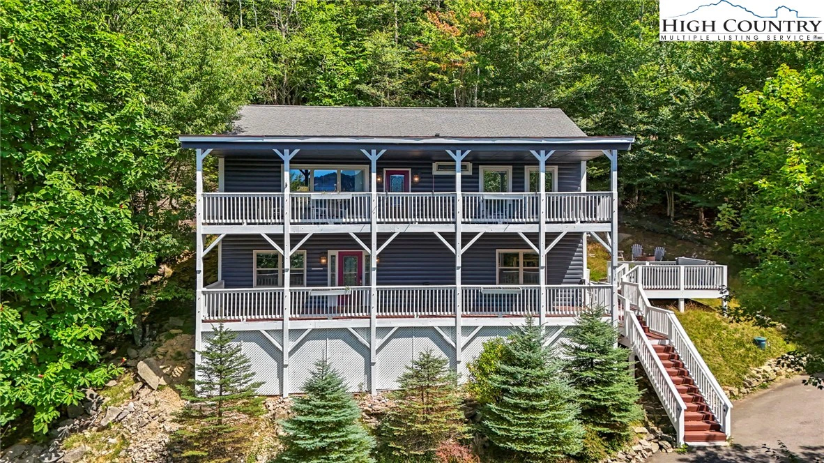 Image number 1 for the current listing