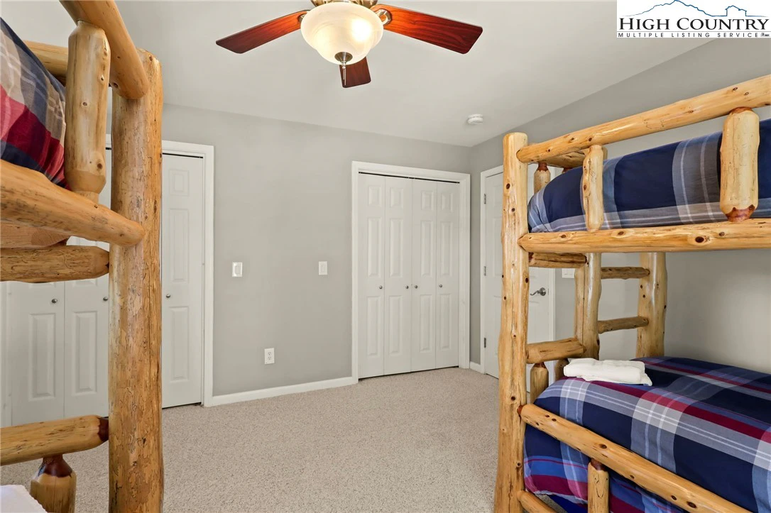 Image number 2 for the current listing