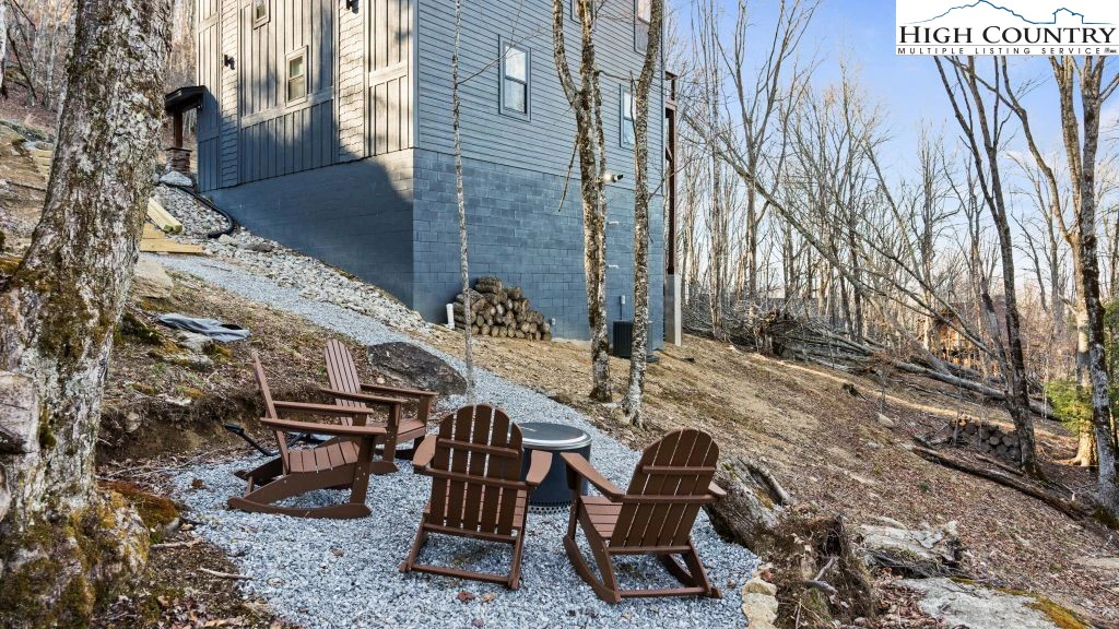 Image number 10 for the current listing