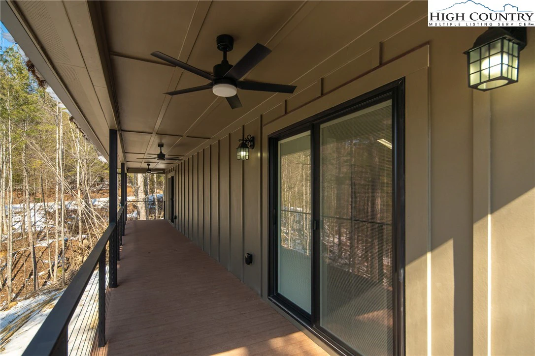 Image number 7 for the current listing