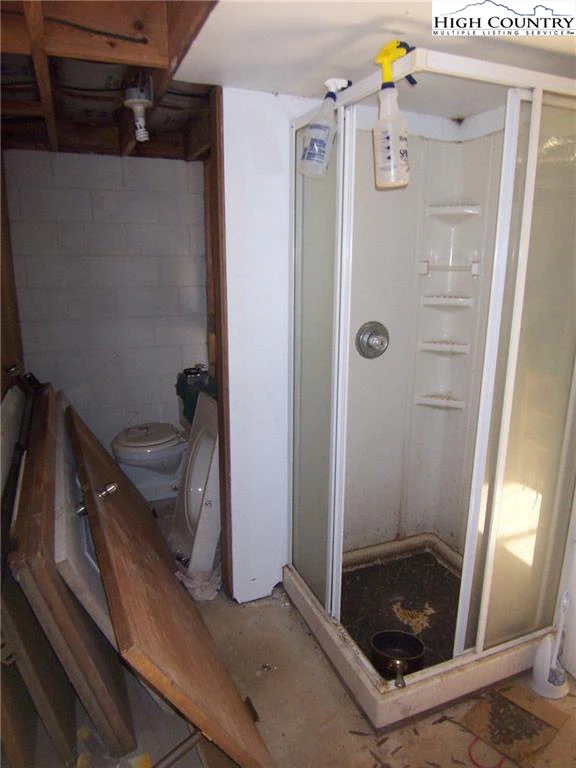 Image number 11 for the current listing