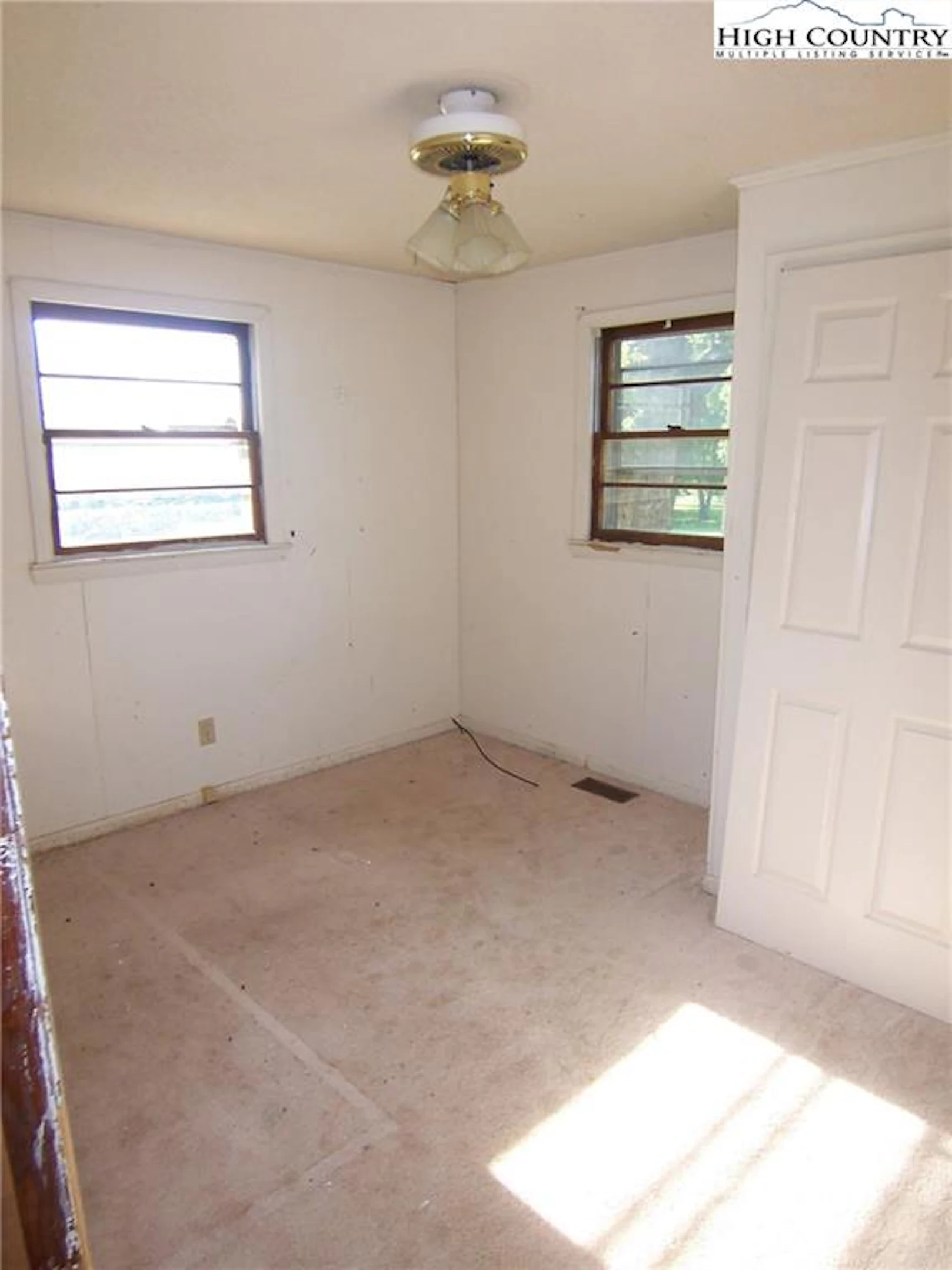 Image number 9 for the current listing