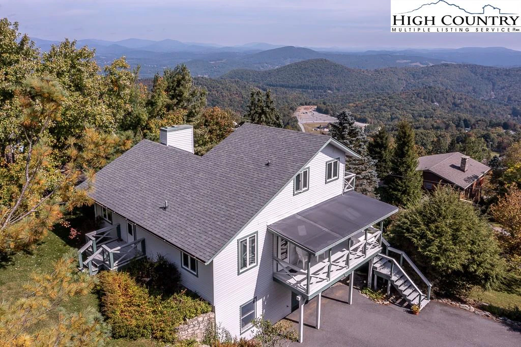 Image number 1 for the current listing
