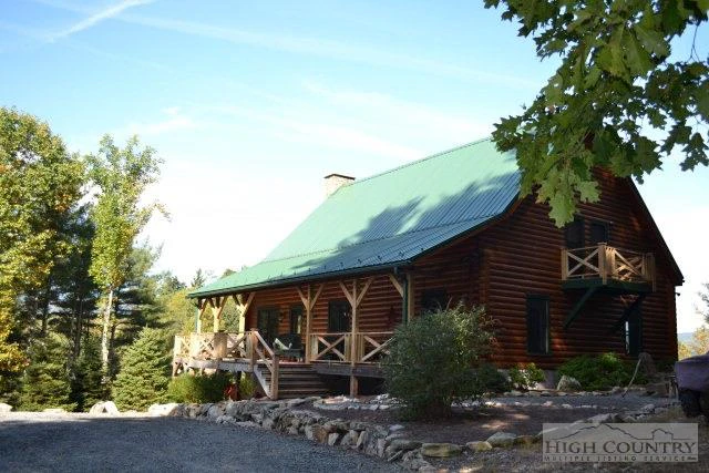 Image number 1 for the current listing