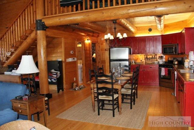 Image number 10 for the current listing
