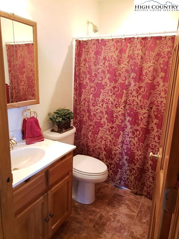Image number 2 for the current listing