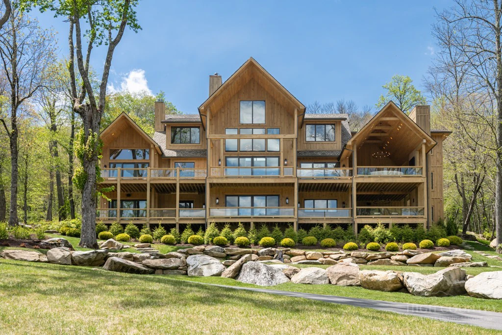 Image number 4 for the current listing