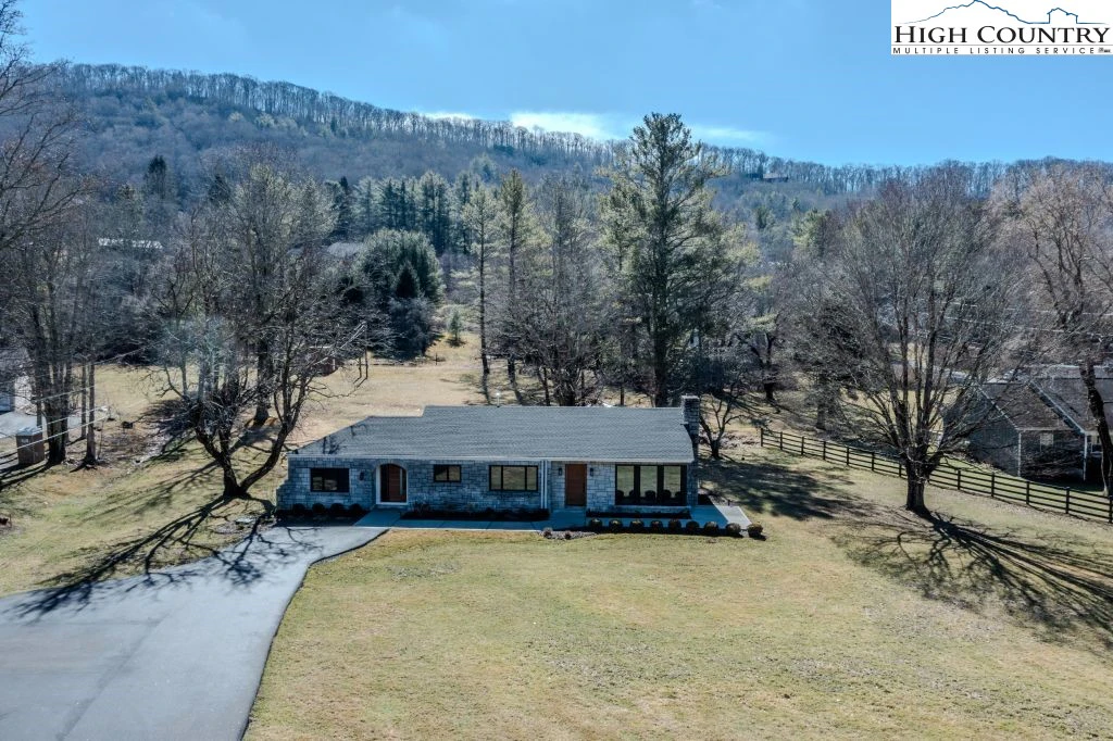 Image number 16 for the current listing