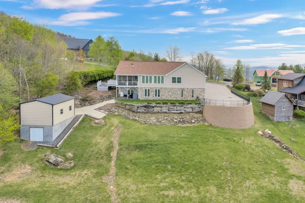 Image number 21 for the current listing