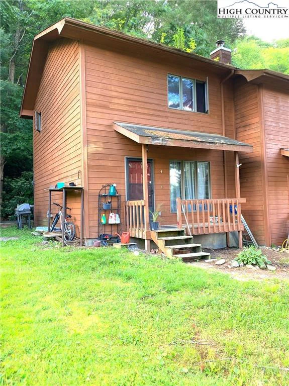 Image number 1 for the current listing