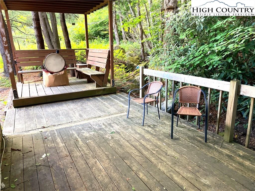 Image number 12 for the current listing