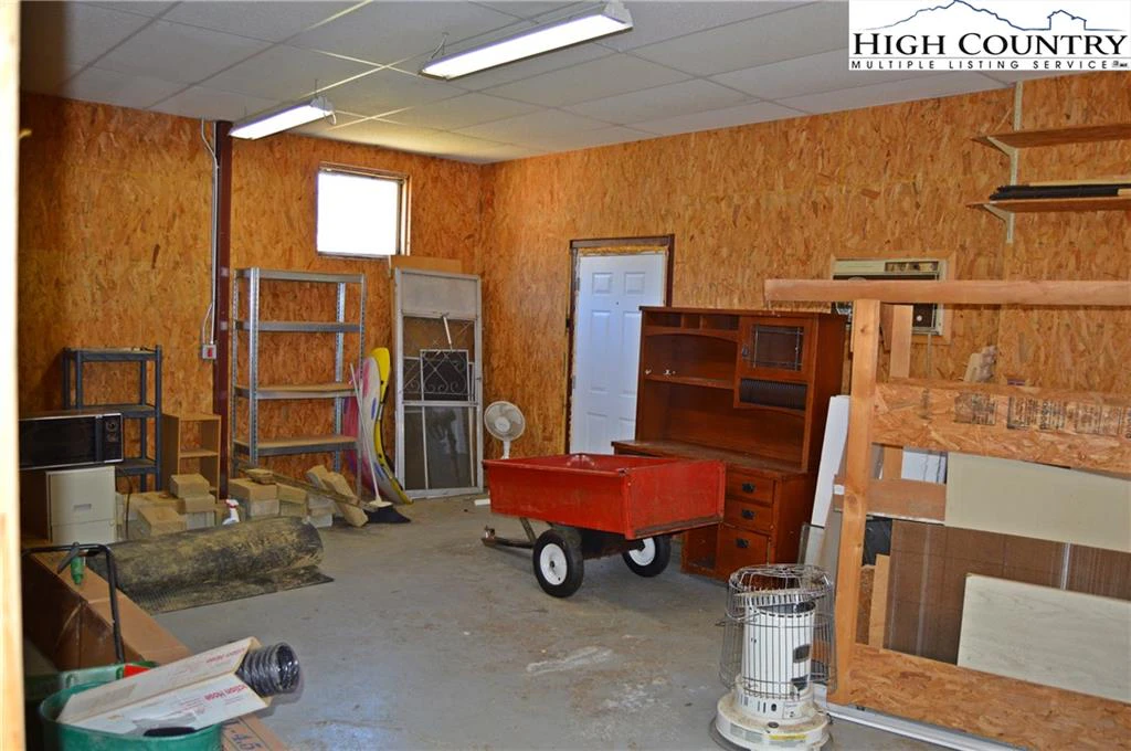 Image number 6 for the current listing