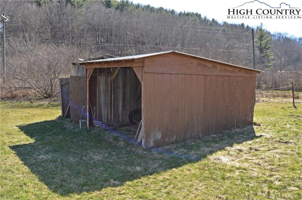 Image number 12 for the current listing