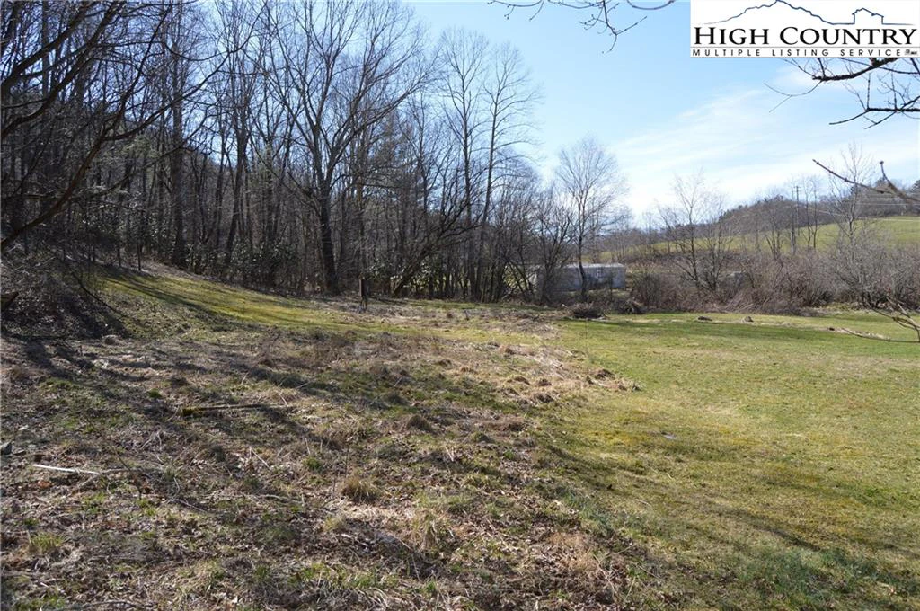 Image number 17 for the current listing