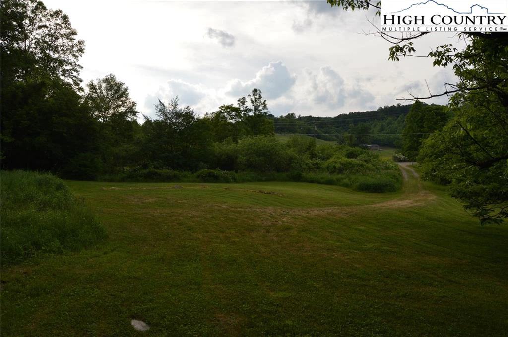 Image number 21 for the current listing