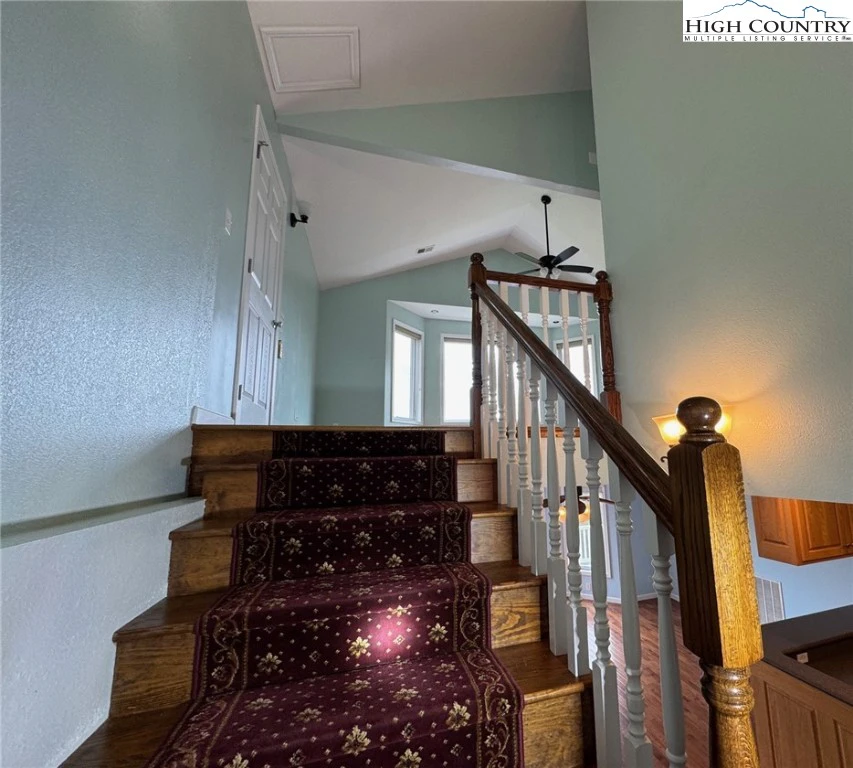Image number 10 for the current listing