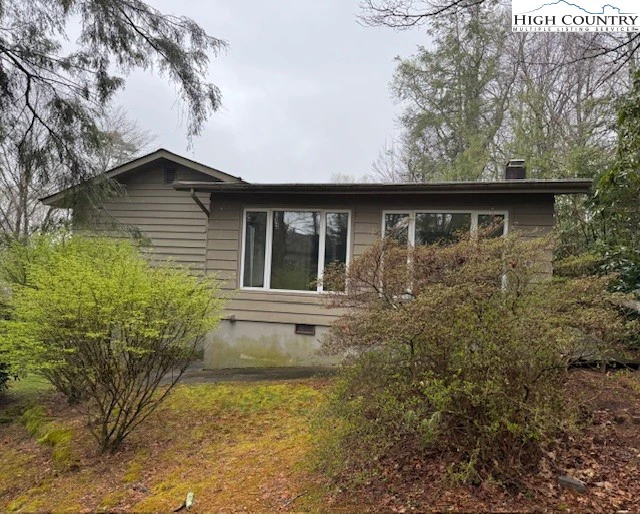 Image number 7 for the current listing