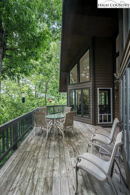 Image number 10 for the current listing